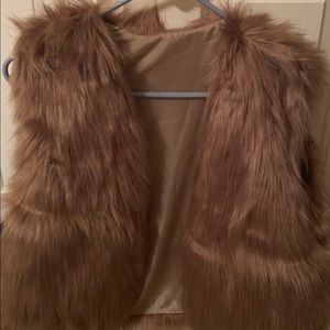 NWOT.Brown Faux Fur Vest